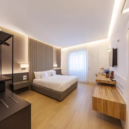 Arya Guest house