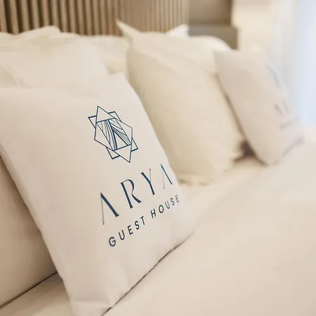 Guest house Arya